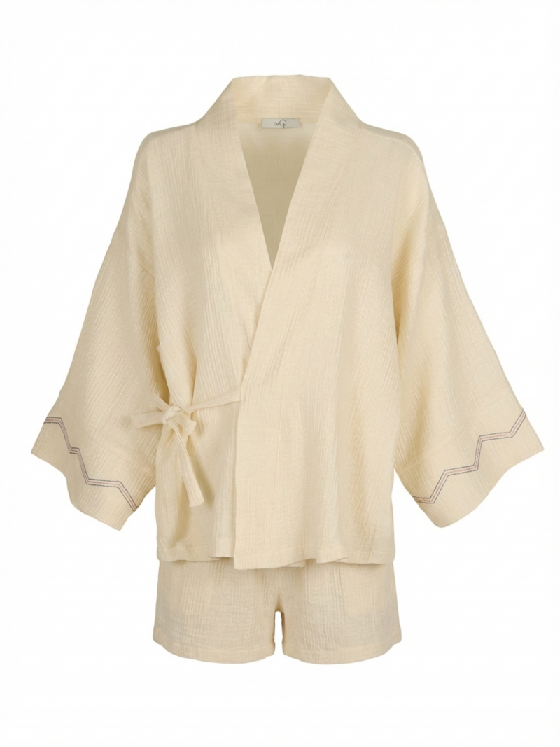 Conjunto kimono corto con short efecto brillo
